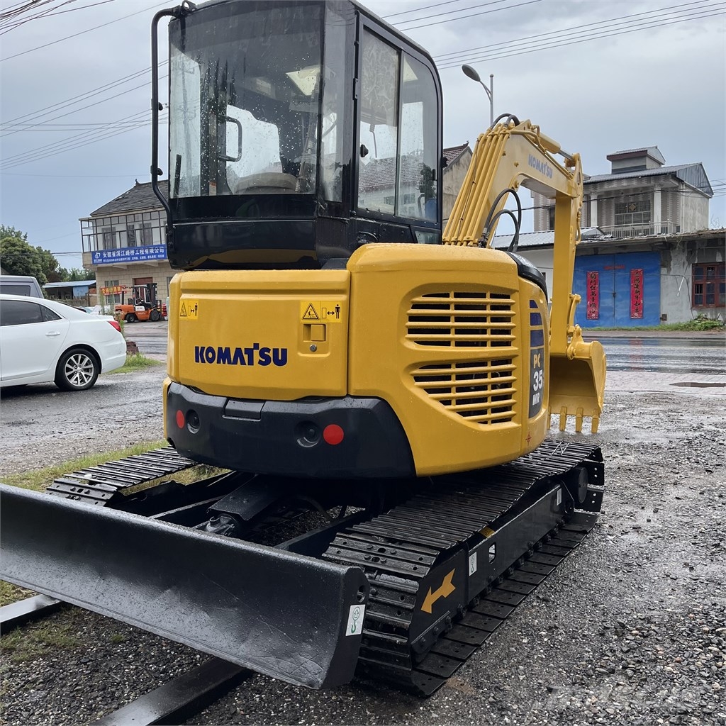 Komatsu PC35 Bagri goseničarji