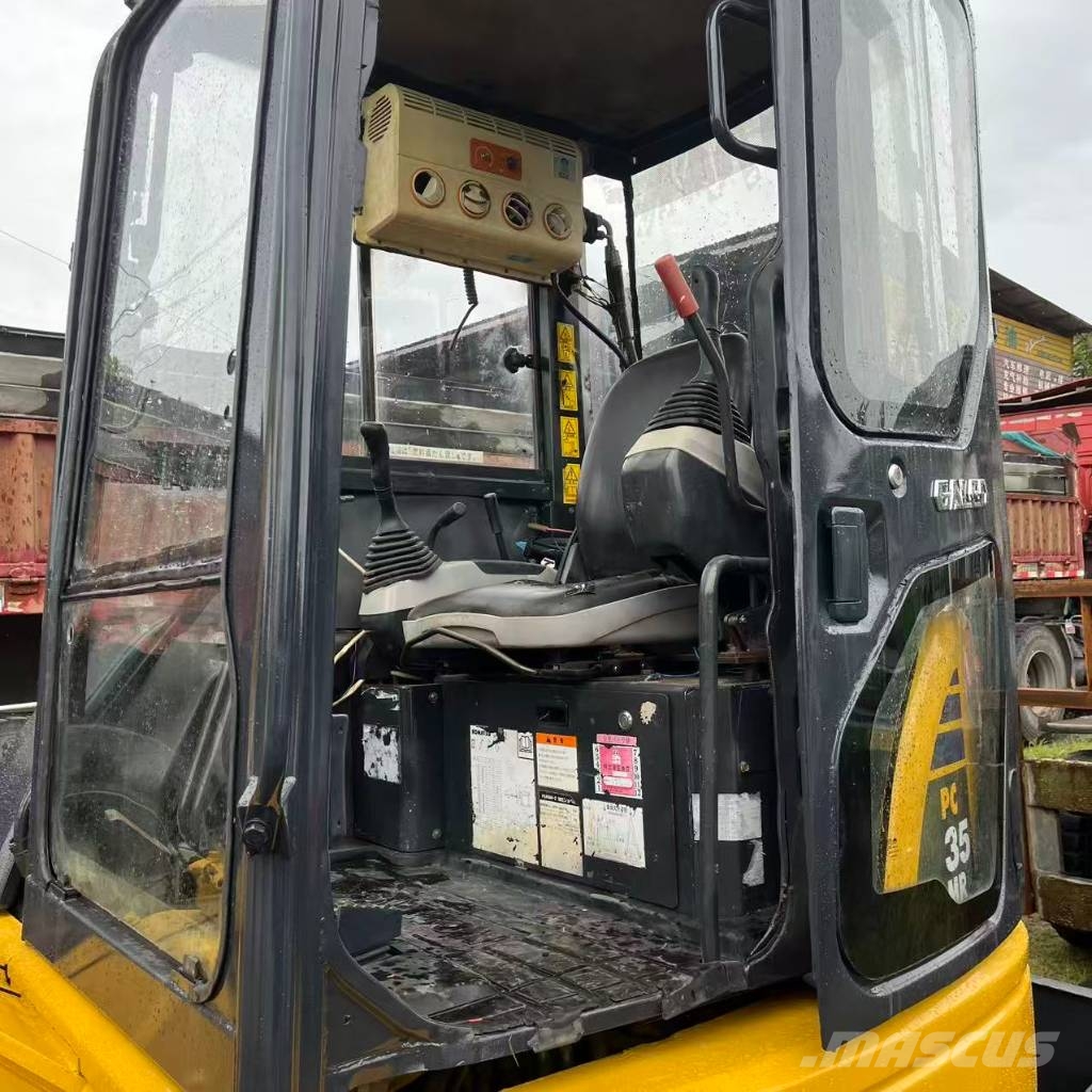 Komatsu PC35 Bagri goseničarji