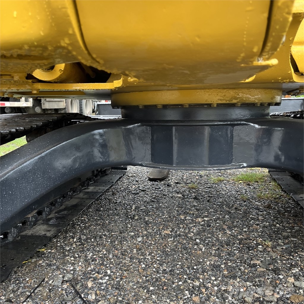 Komatsu PC35 Bagri goseničarji