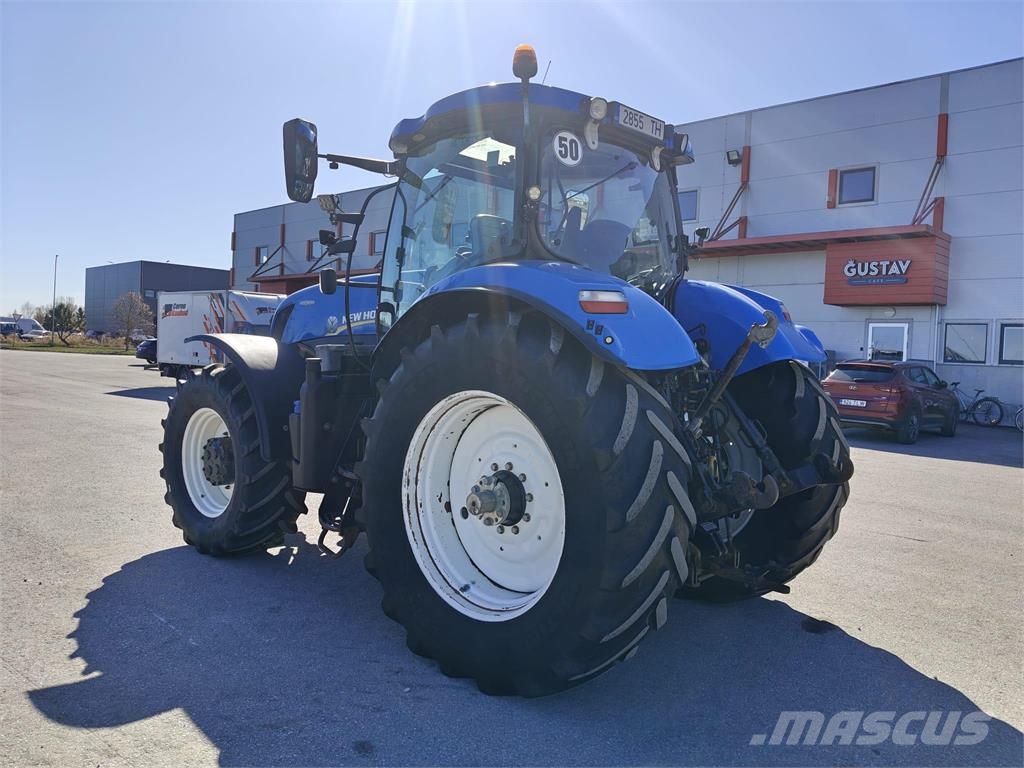 New Holland T7.270 AC الجرارات