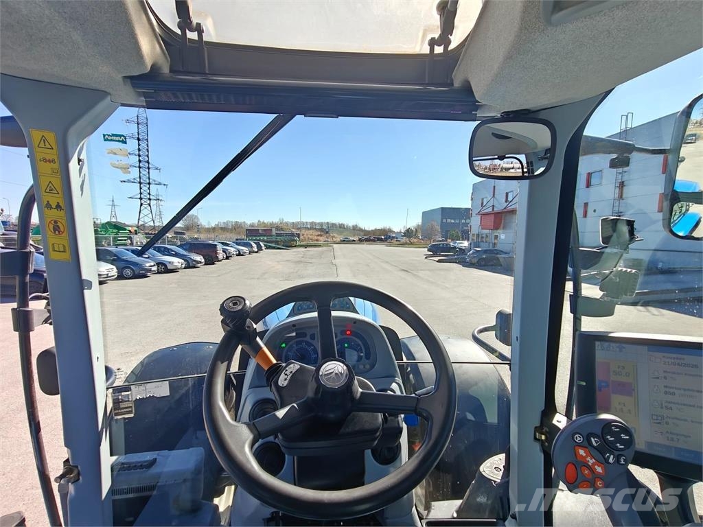 New Holland T7.270 AC الجرارات