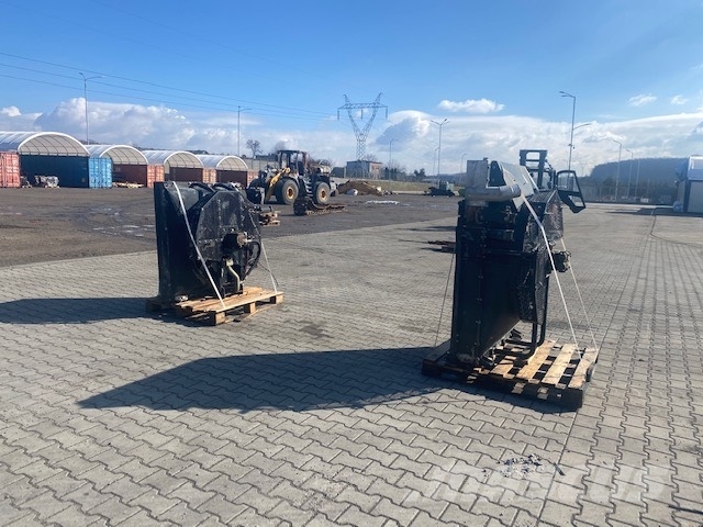 Liebherr R 974 C SET OF COOLERS 2 PCS Radiatoriai