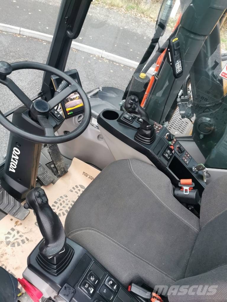 Volvo EWR170E Wheeled excavators
