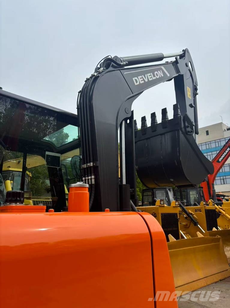 Develon DX 60 D ミニ油圧ショベル 7t以下（ミニユンボ・ミニディガー）