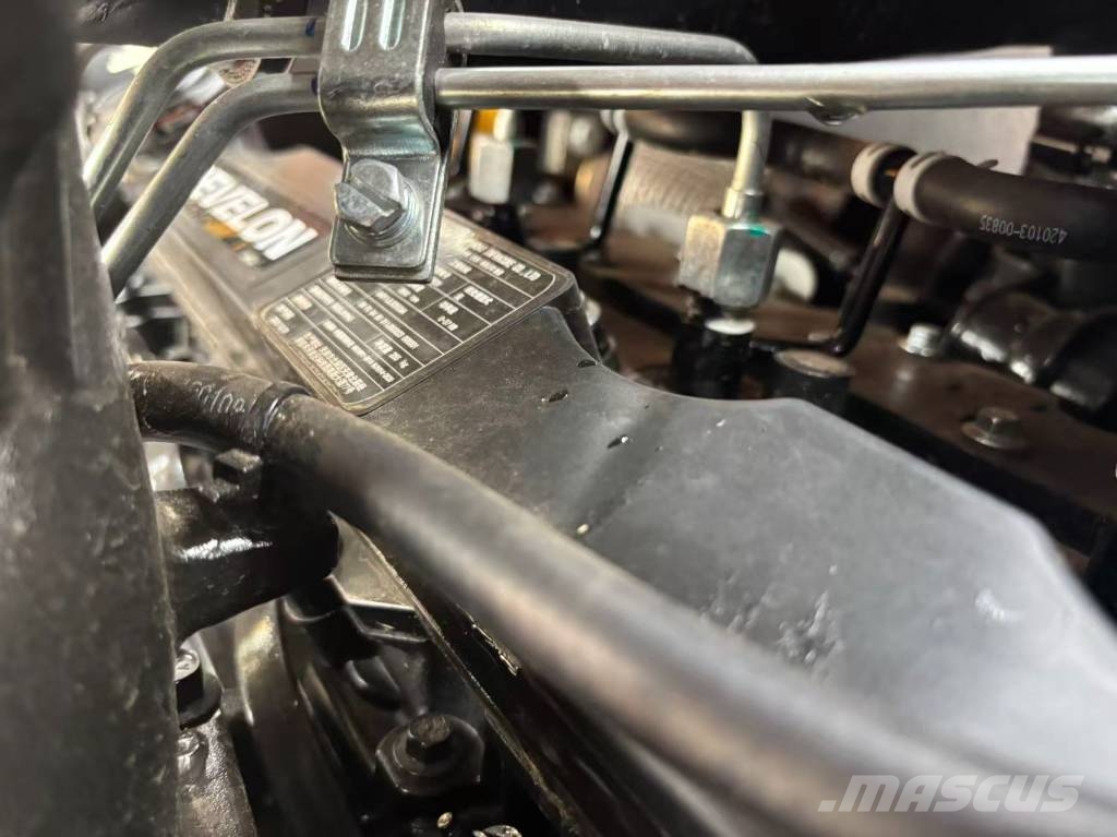 Develon DX 60 D ミニ油圧ショベル 7t以下（ミニユンボ・ミニディガー）
