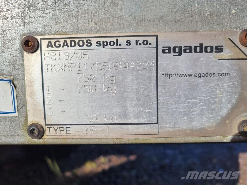 Agados H 819/05 Otros remolques