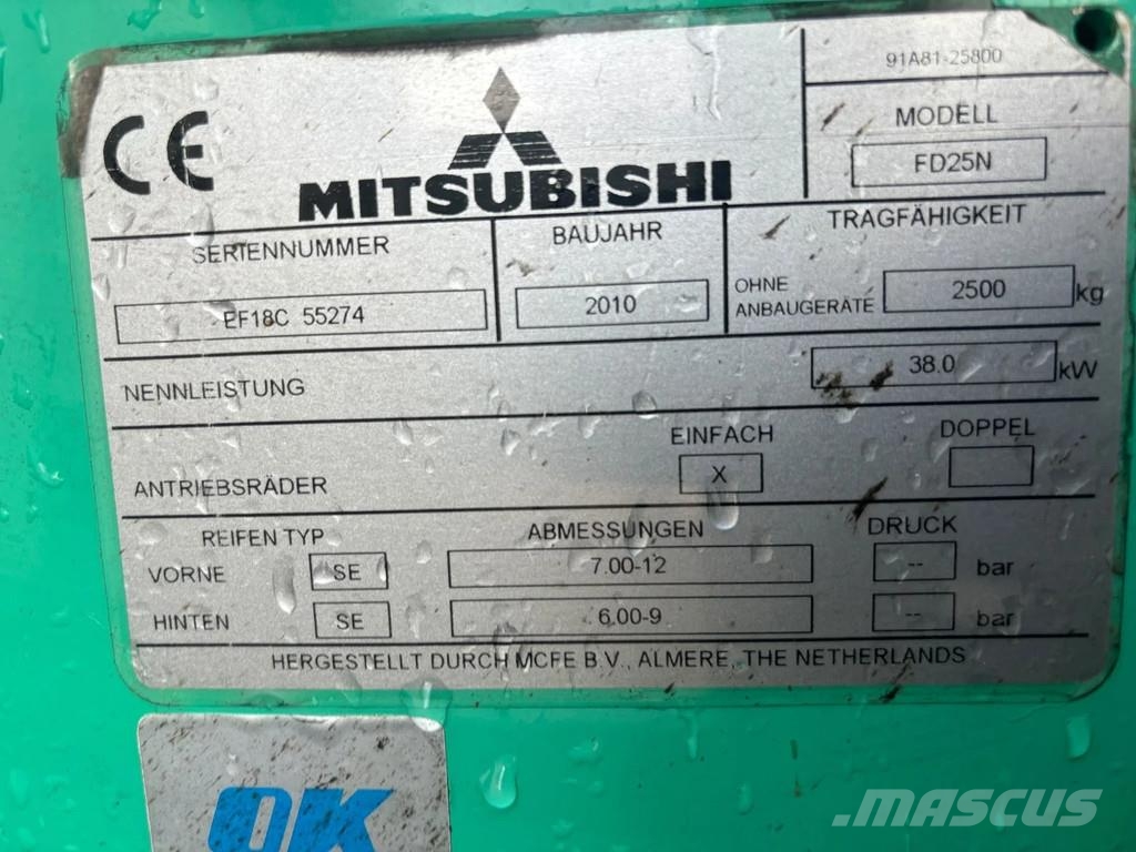 Mitsubishi FD25N Heftruck Diesel Diesel forklifts