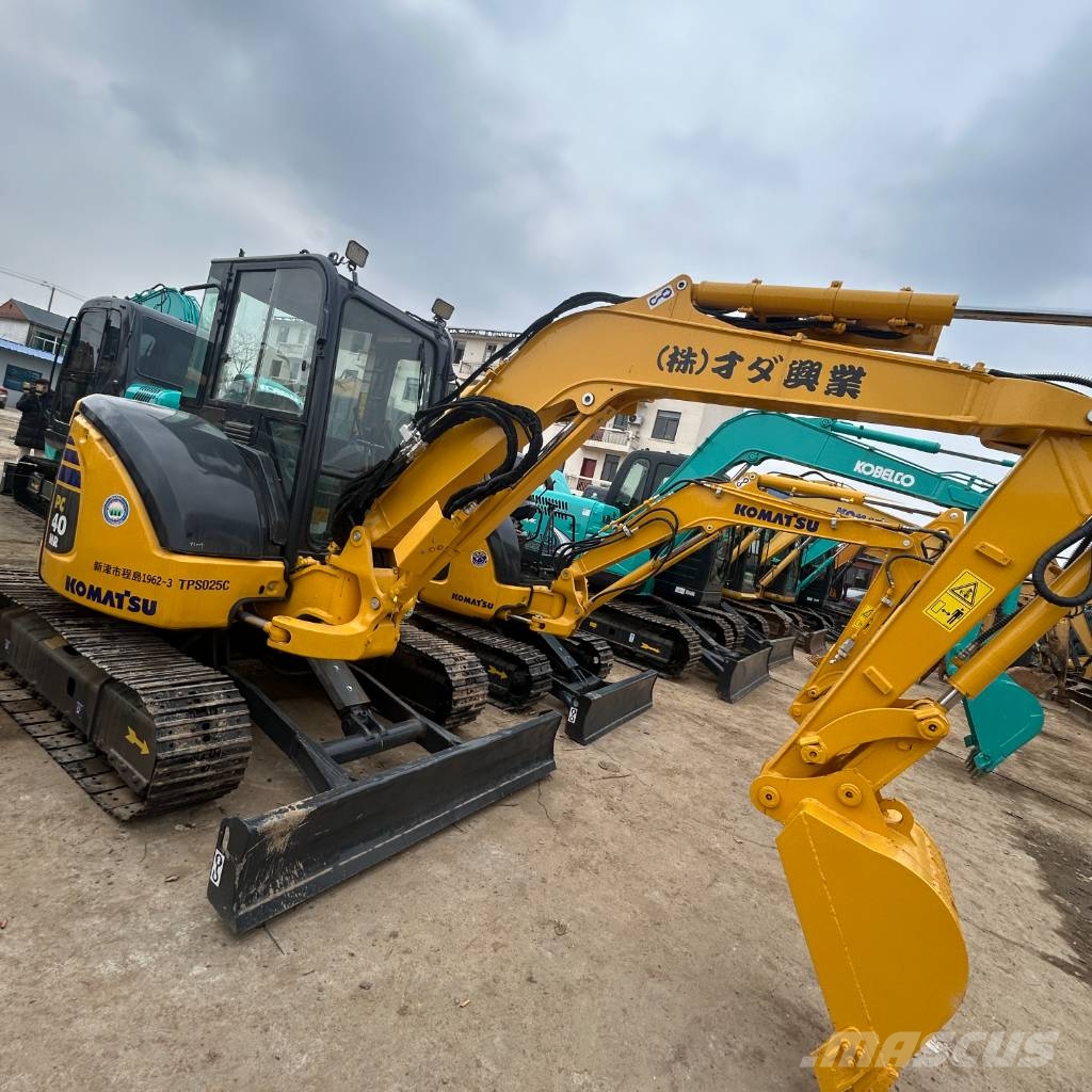 Komatsu PC 40 MR 小型挖掘机