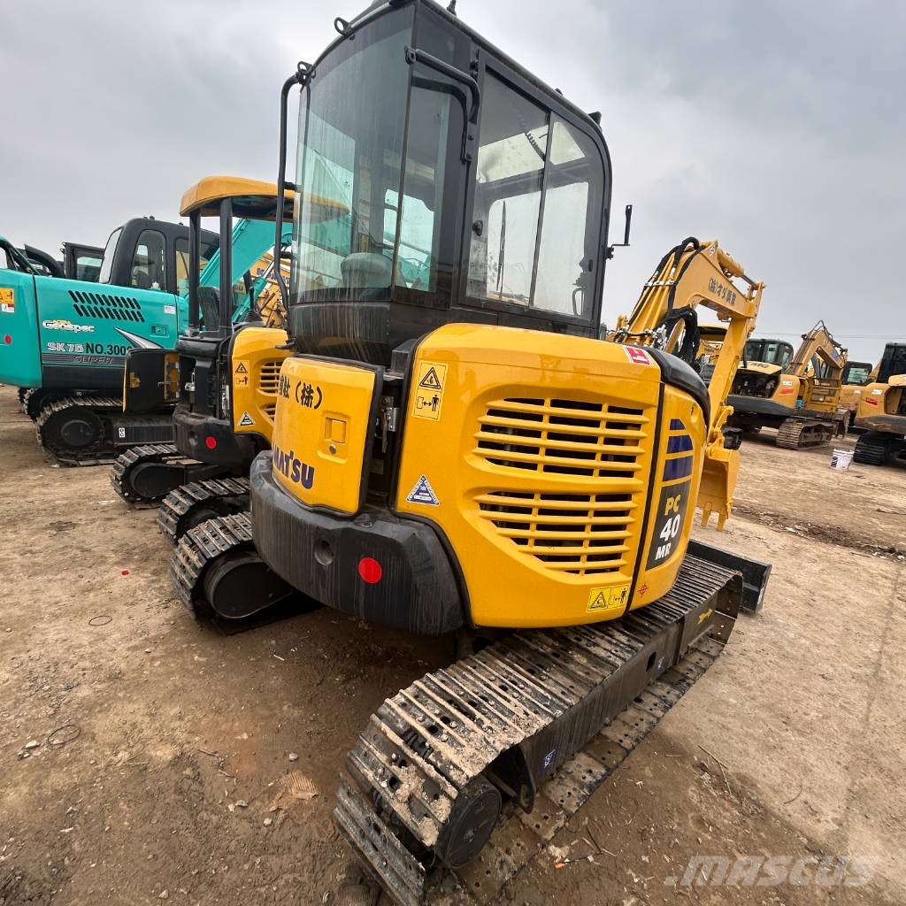 Komatsu PC 40 MR 小型挖掘机