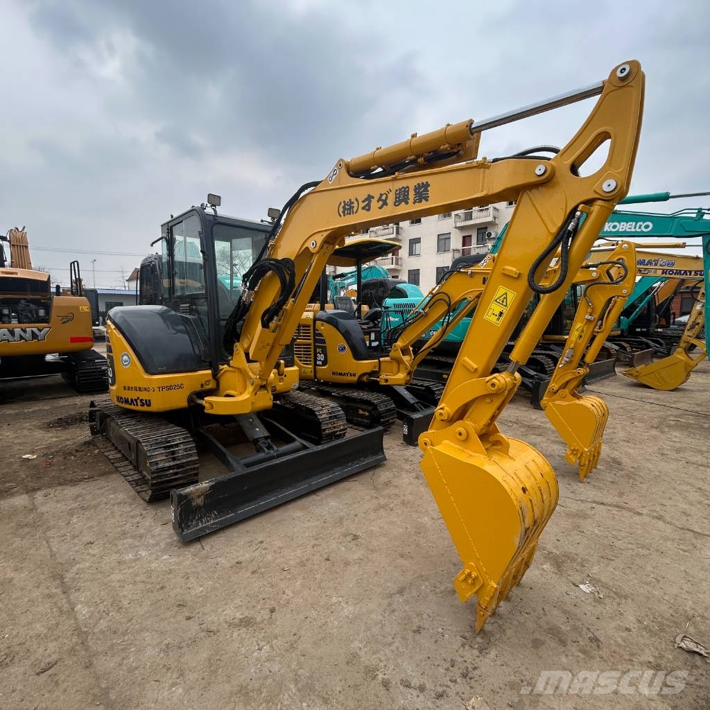 Komatsu PC 40 MR 小型挖掘机