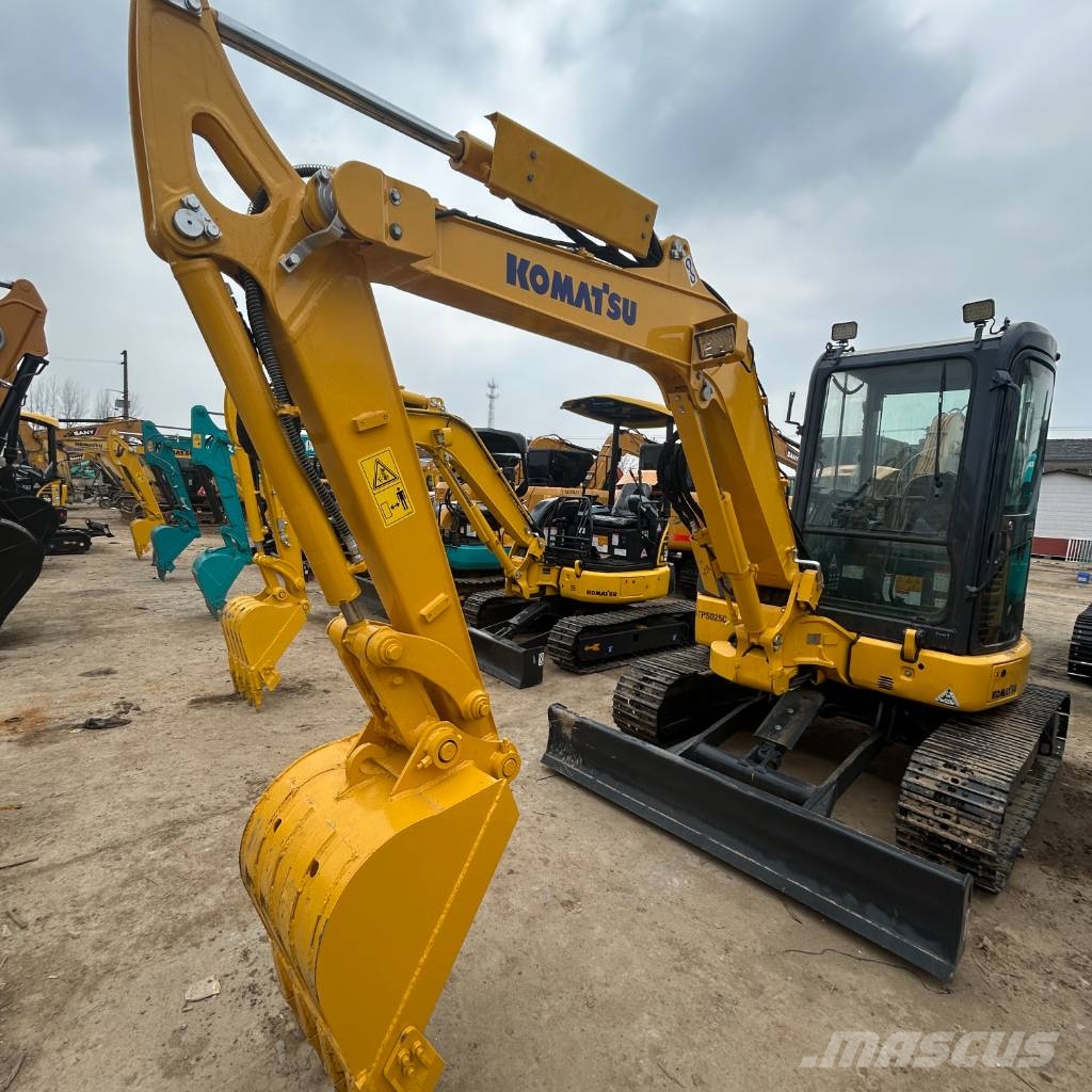 Komatsu PC 40 MR 小型挖掘机