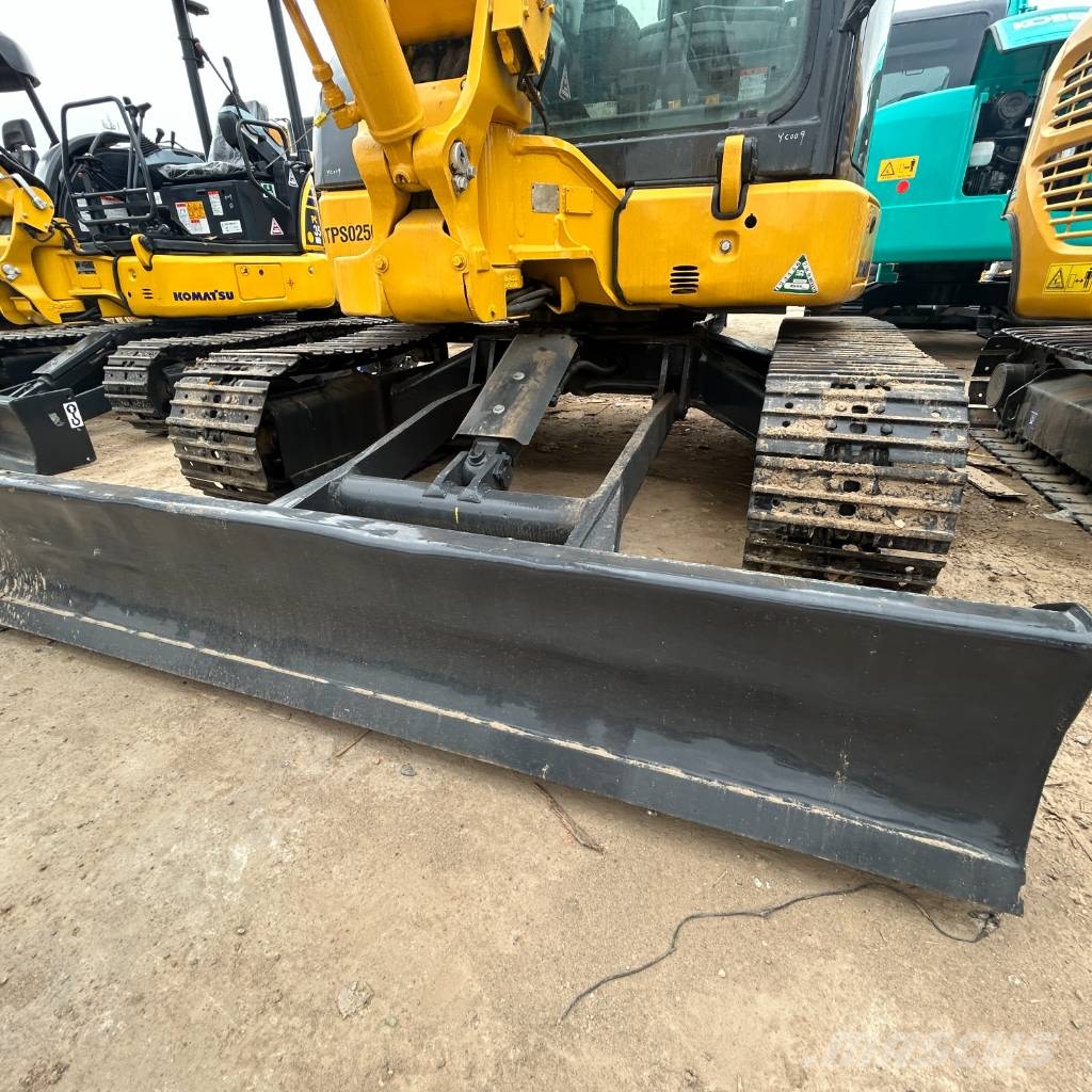 Komatsu PC 40 MR 小型挖掘机