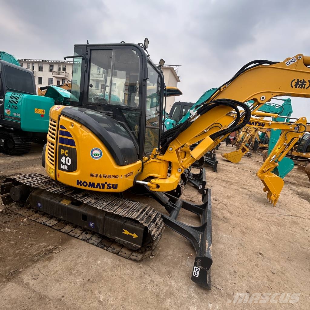 Komatsu PC 40 MR 小型挖掘机