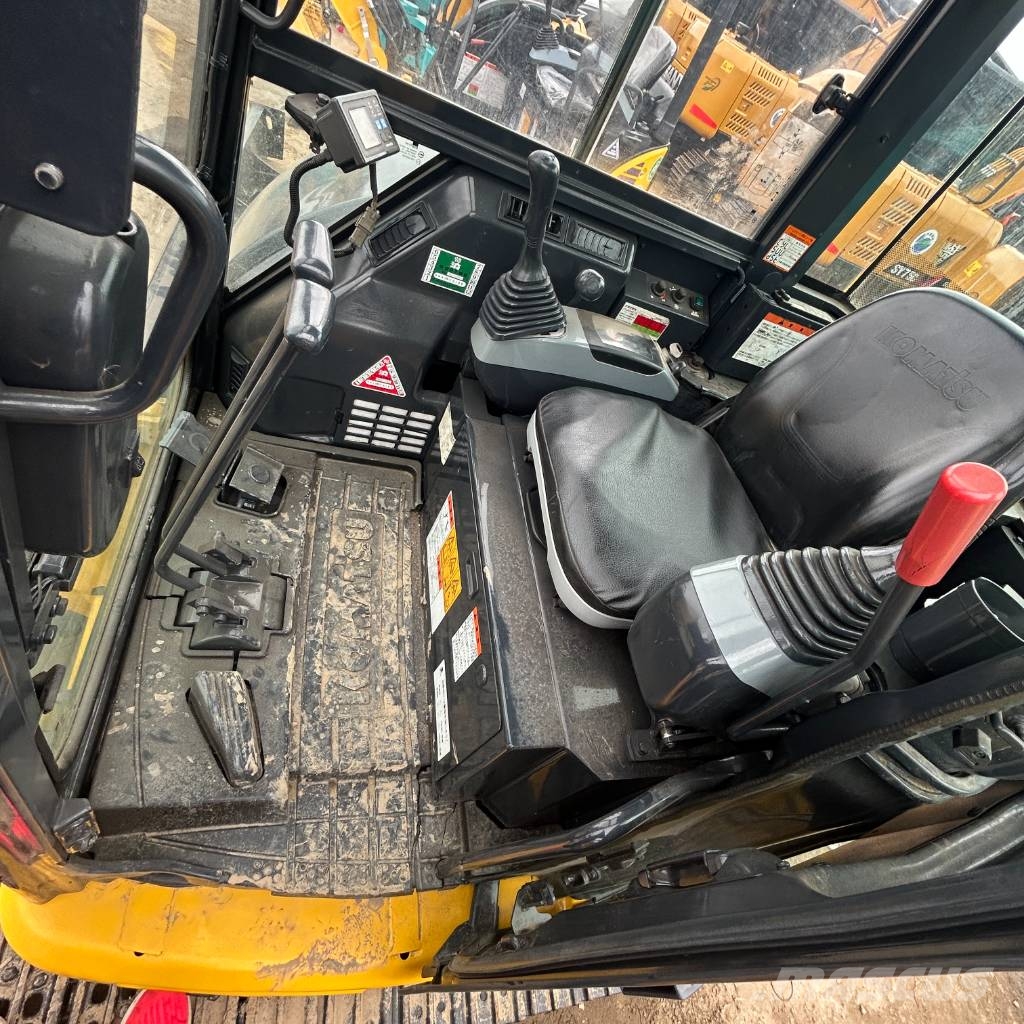 Komatsu PC 40 MR 小型挖掘机