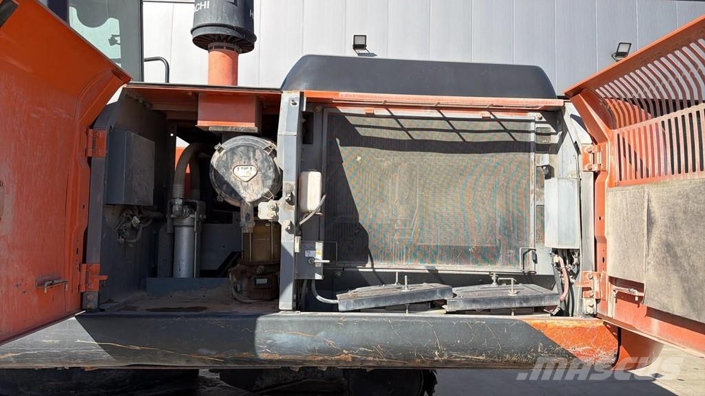 Hitachi ZX250LCH-5A (AIRCO / 6.868 HOURS / BELGIAN MACHINE حفارات زحافة