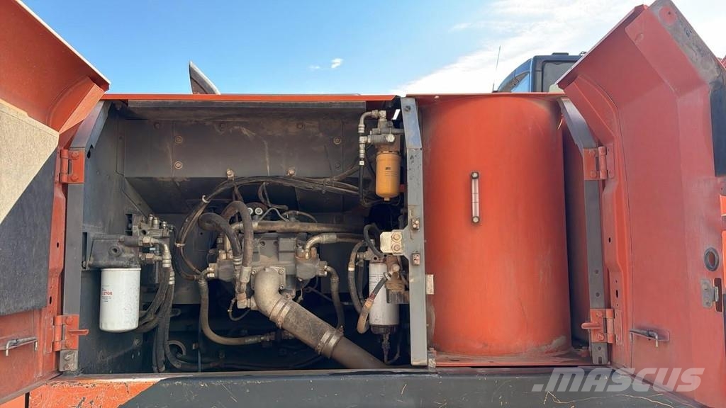Hitachi ZX250LCH-5A (AIRCO / 6.868 HOURS / BELGIAN MACHINE حفارات زحافة