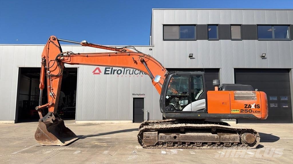 Hitachi ZX250LCH-5A (AIRCO / 6.868 HOURS / BELGIAN MACHINE حفارات زحافة
