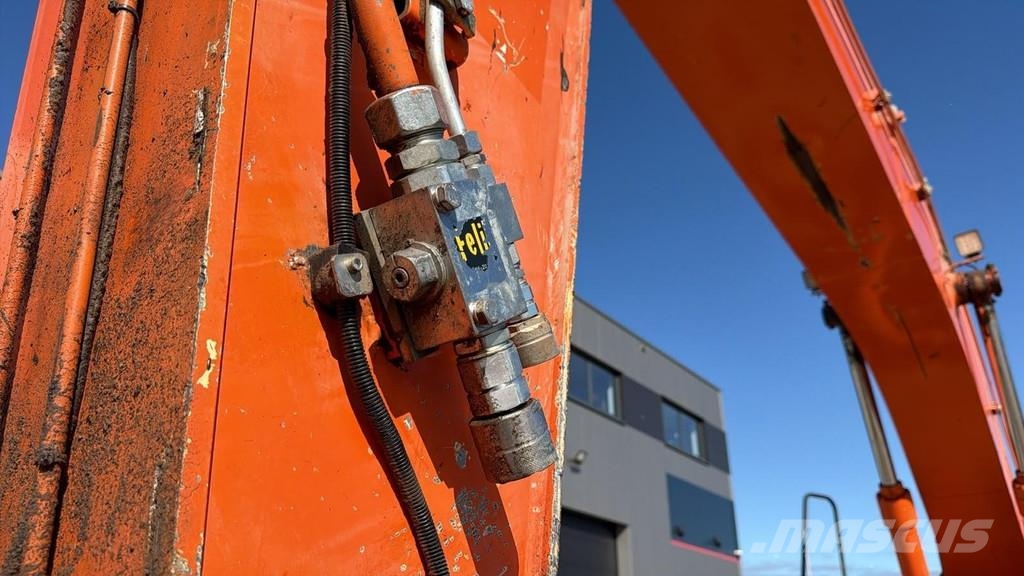 Hitachi ZX250LCH-5A (AIRCO / 6.868 HOURS / BELGIAN MACHINE حفارات زحافة