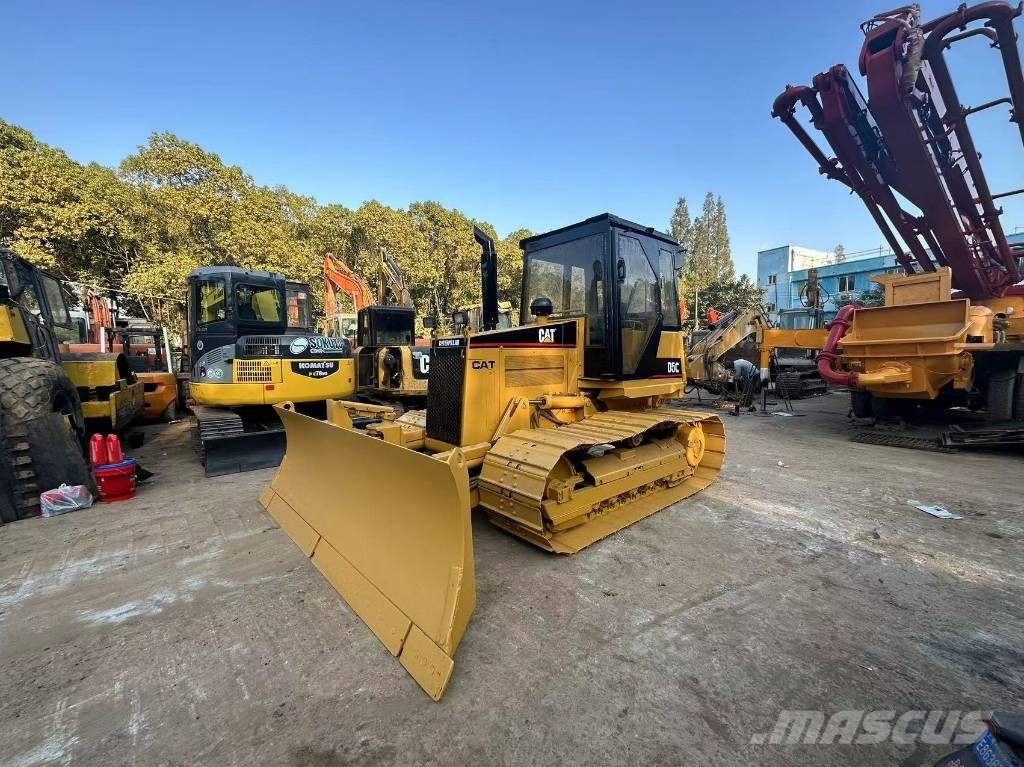 CAT D 5 C 履帶推土機