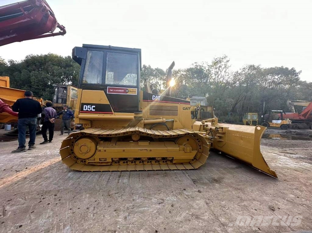CAT D 5 C 履帶推土機