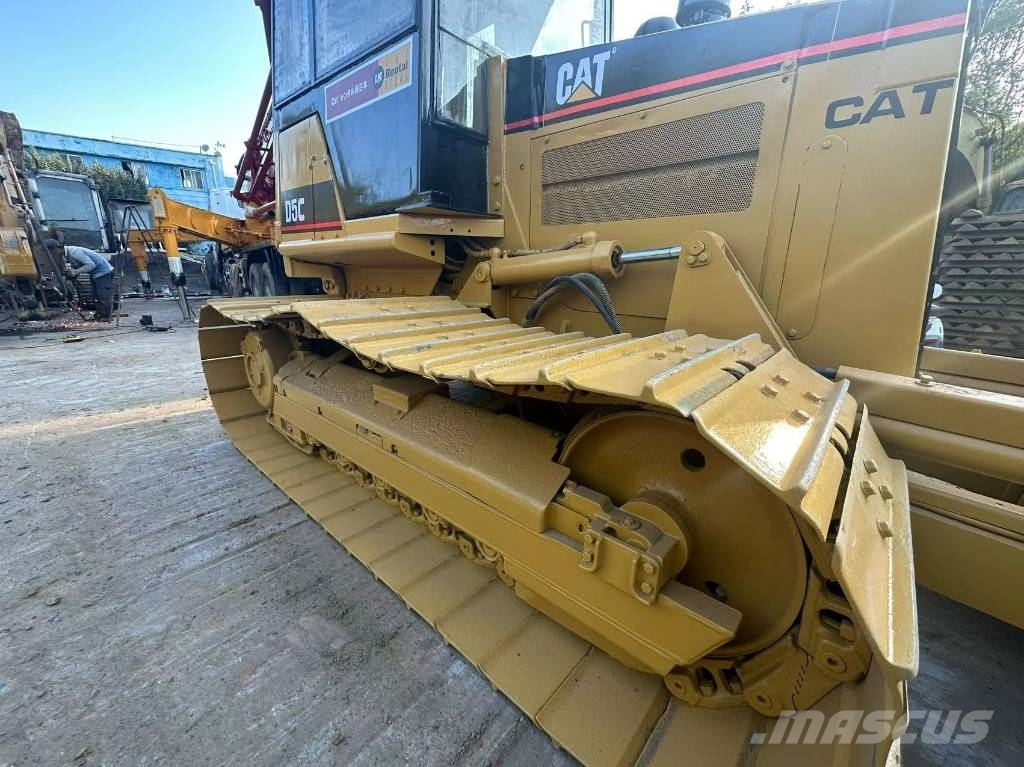 CAT D 5 C 履帶推土機