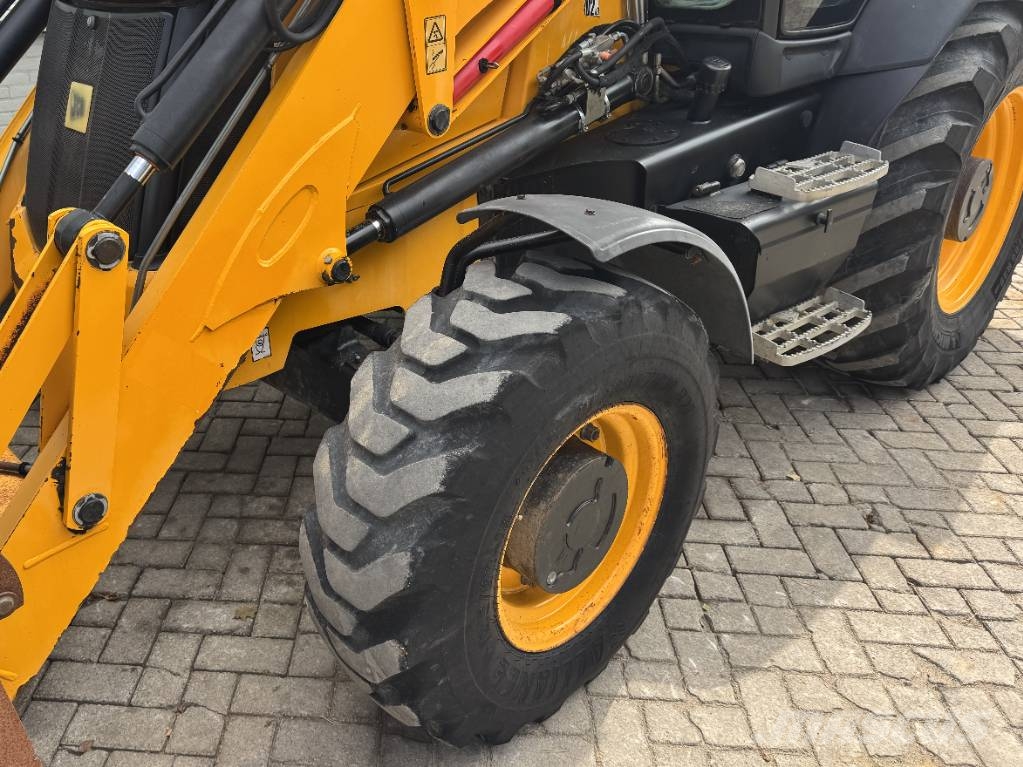 JCB 3 CX 2011 Rýpadlo-nakladače