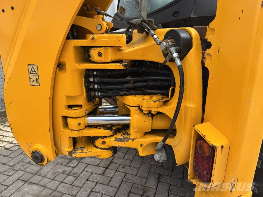 JCB 3 CX 2011 Rýpadlo-nakladače