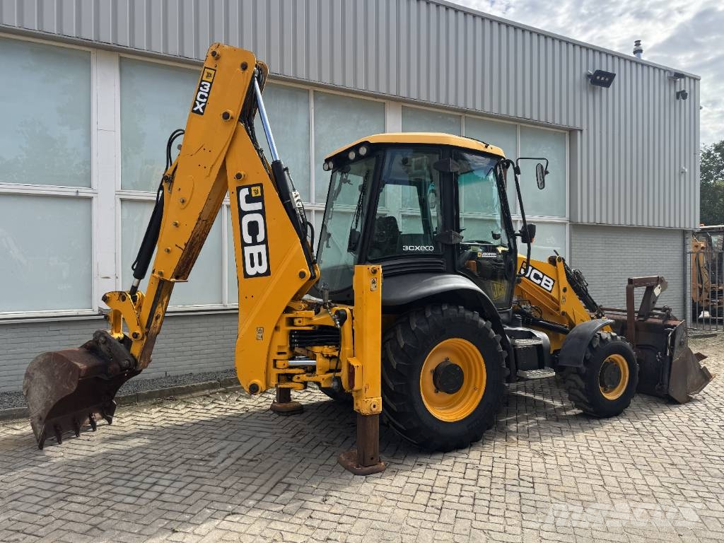 JCB 3 CX 2011 Rýpadlo-nakladače