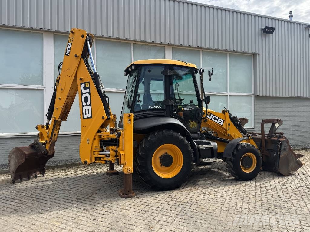 JCB 3 CX 2011 Rýpadlo-nakladače