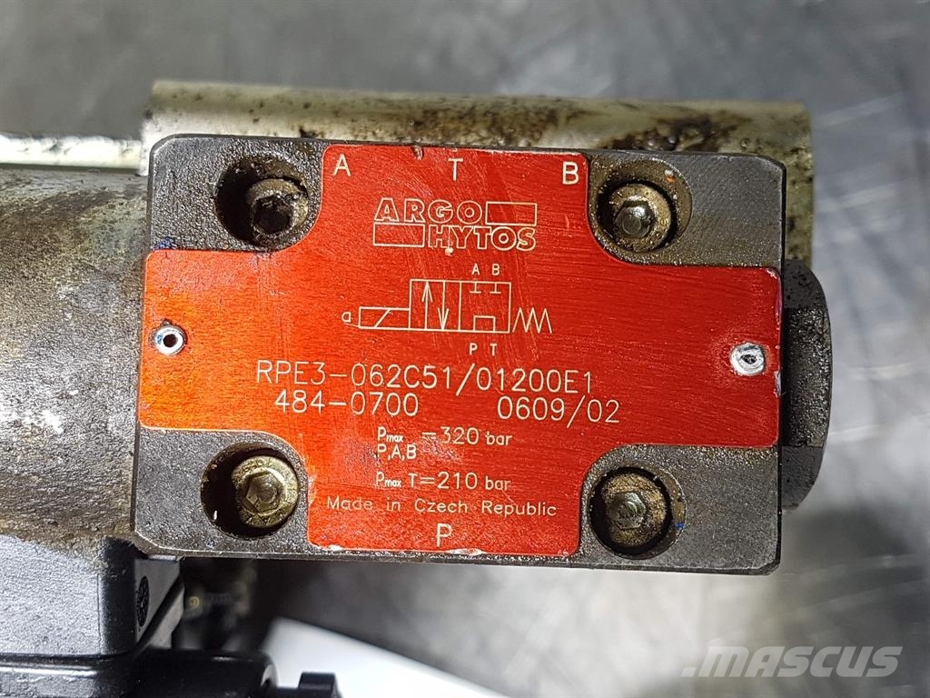 Terex TL70S-5520661864-Stuetzventilschaltung Hidraulika