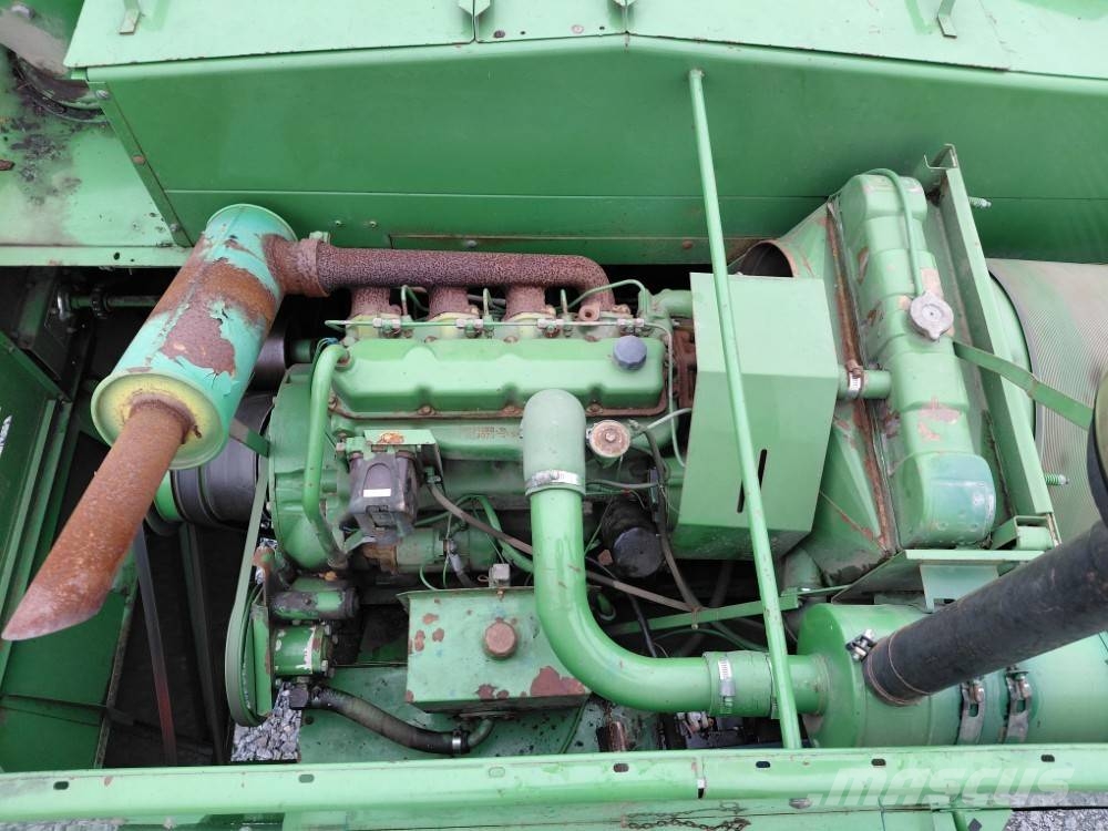 John Deere 1032 Mähdrescher