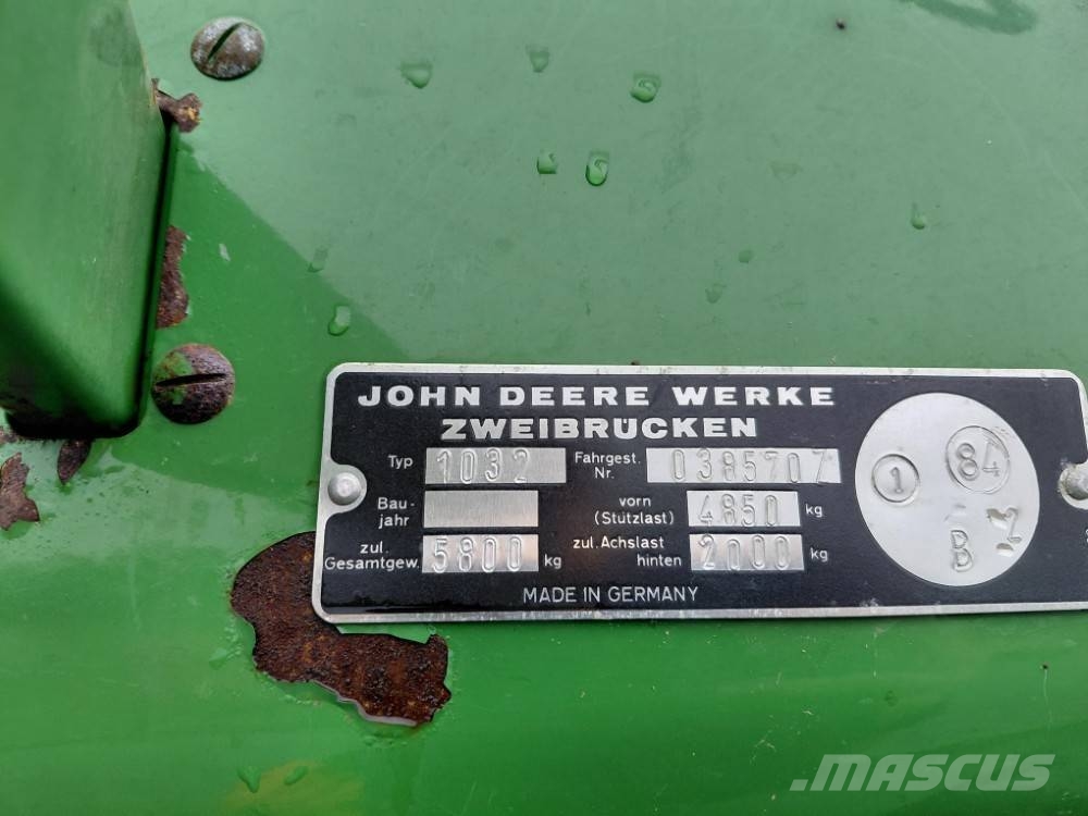 John Deere 1032 Mähdrescher