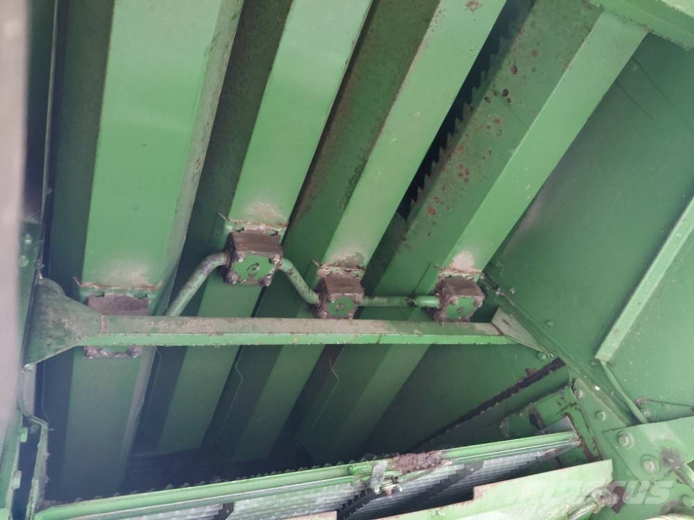 John Deere 1032 Mähdrescher