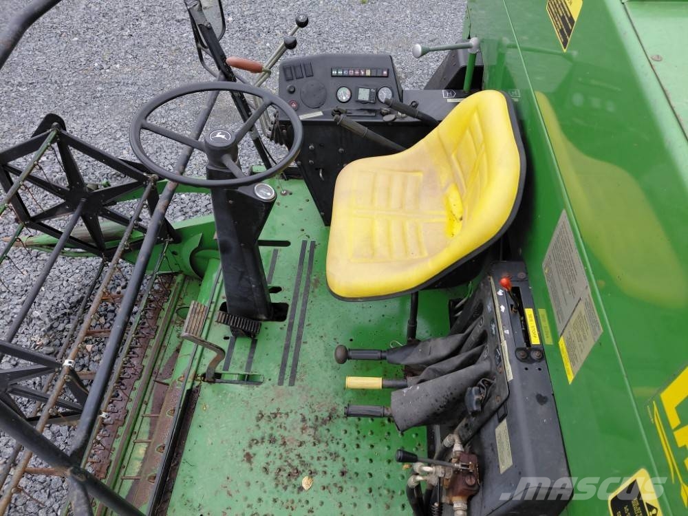 John Deere 1032 Mähdrescher