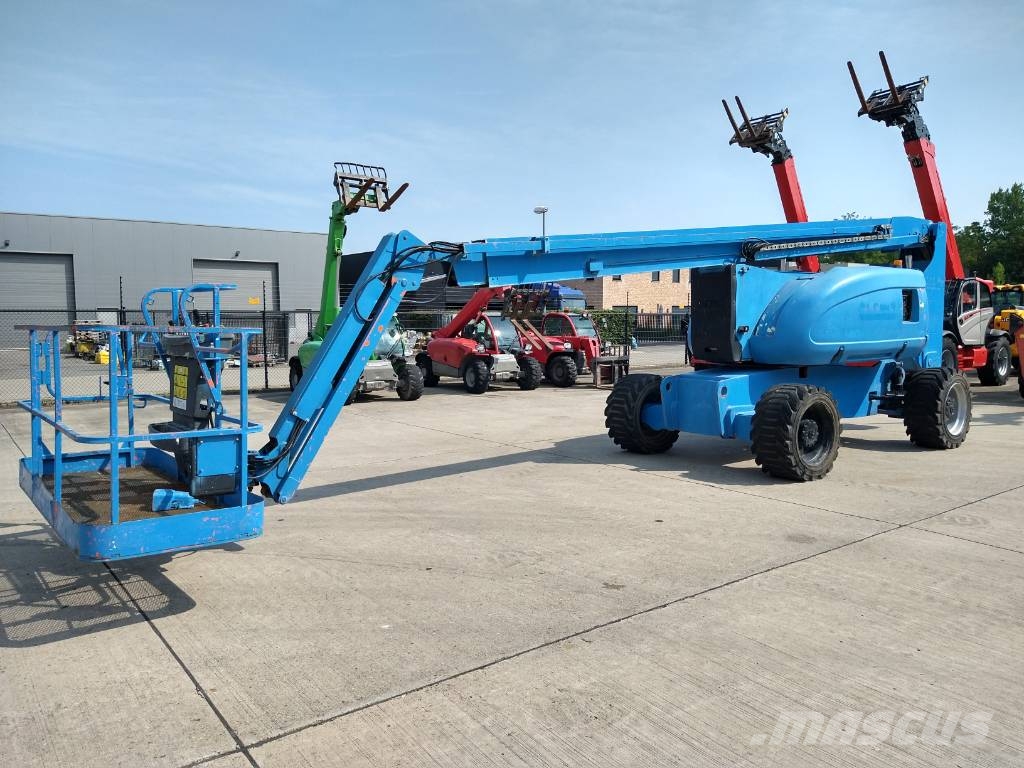 JLG 800 AJ (558) Zglobne dvižne ploščadi
