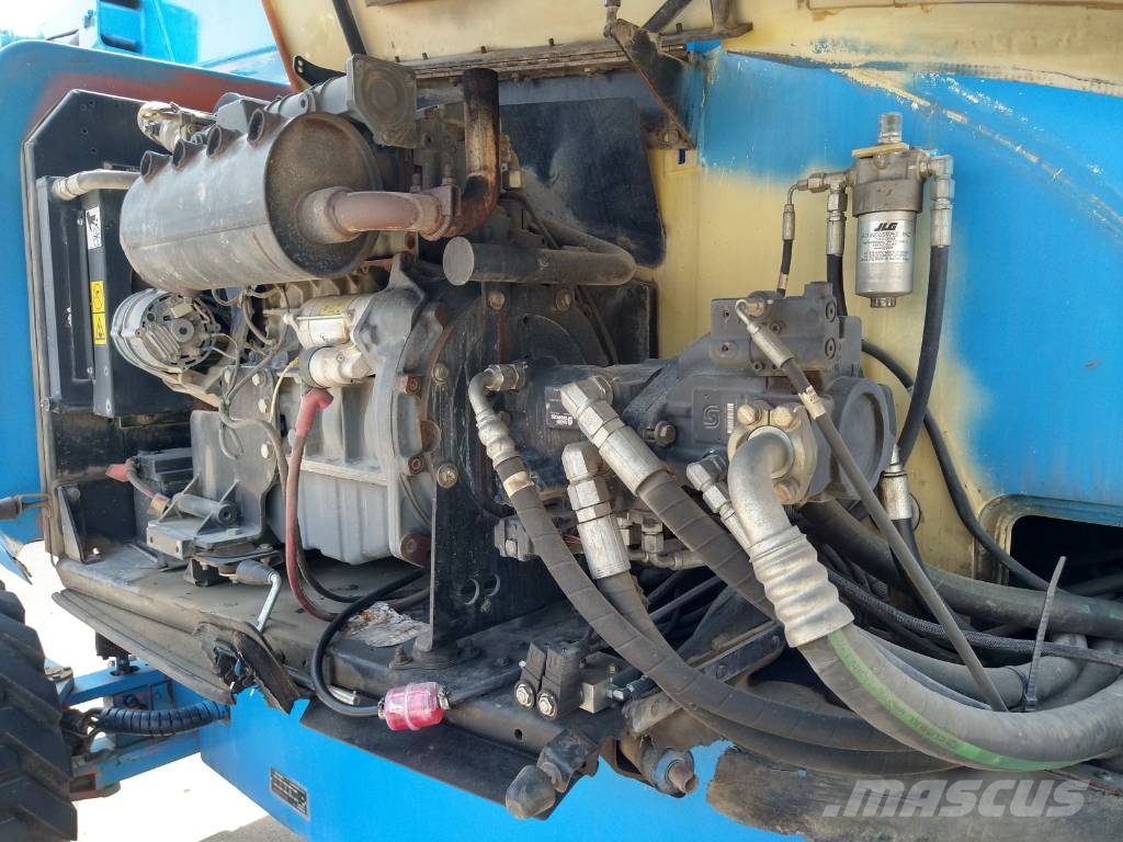 JLG 800 AJ (558) Zglobne dvižne ploščadi