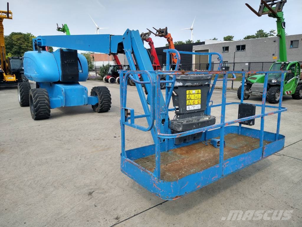 JLG 800 AJ (558) Zglobne dvižne ploščadi