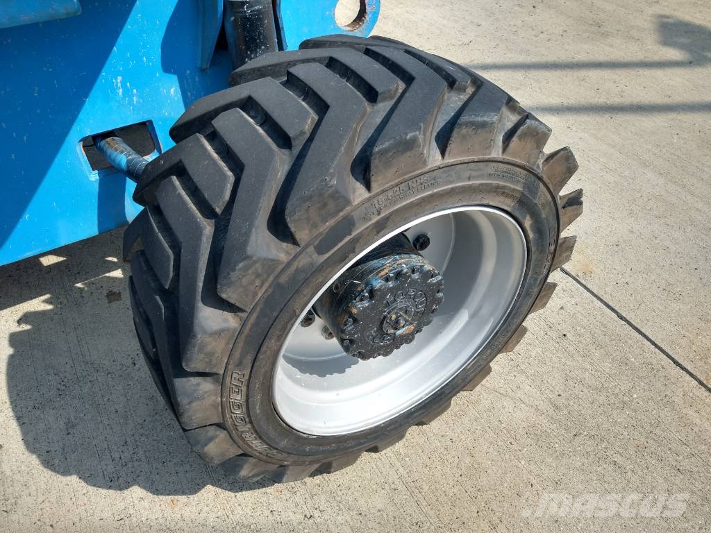 JLG 800 AJ (558) Zglobne dvižne ploščadi