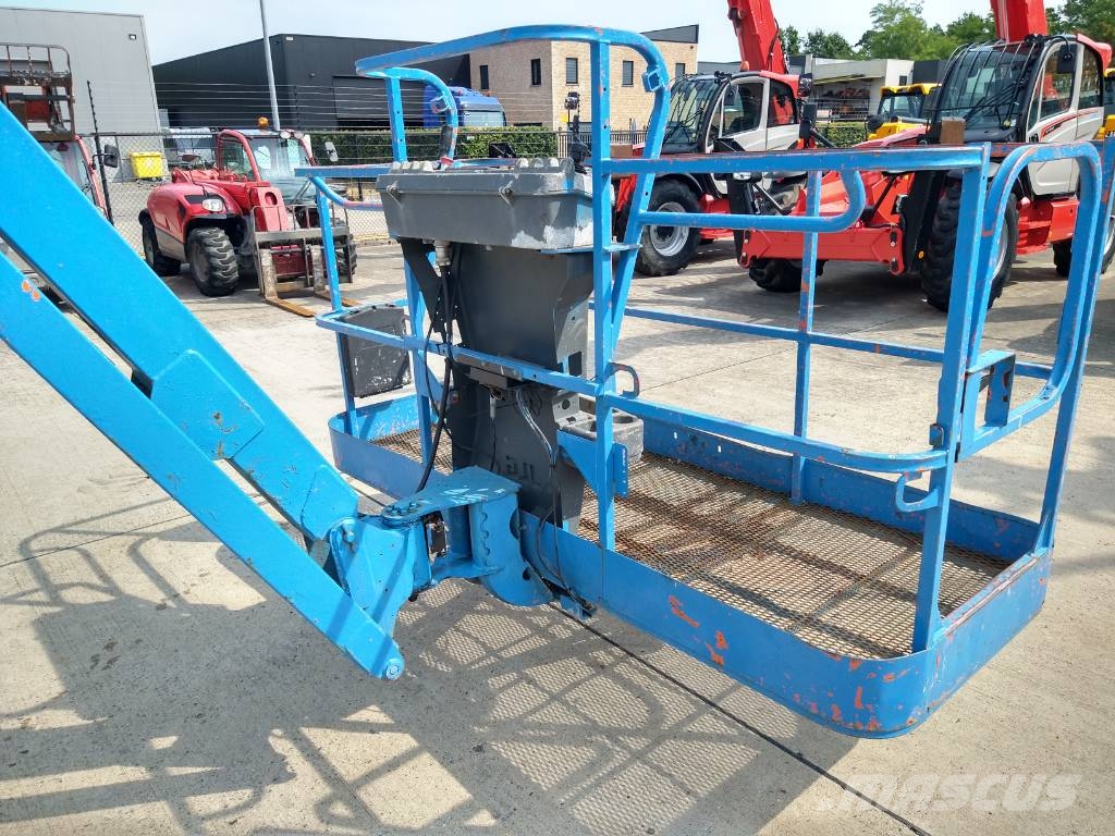 JLG 800 AJ (558) Zglobne dvižne ploščadi