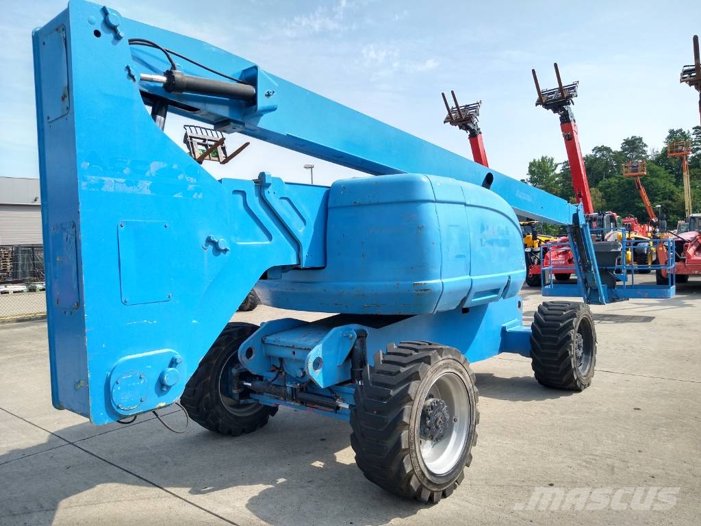 JLG 800 AJ (558) Zglobne dvižne ploščadi