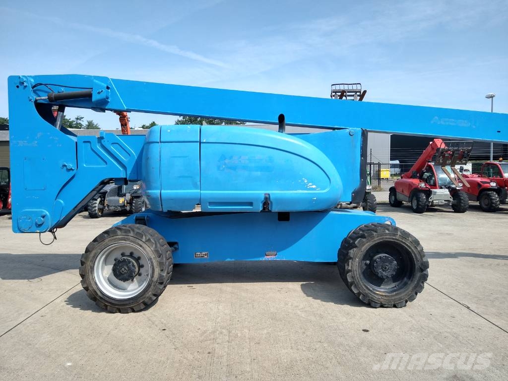 JLG 800 AJ (558) Zglobne dvižne ploščadi