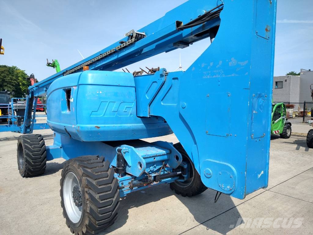 JLG 800 AJ (558) Zglobne dvižne ploščadi