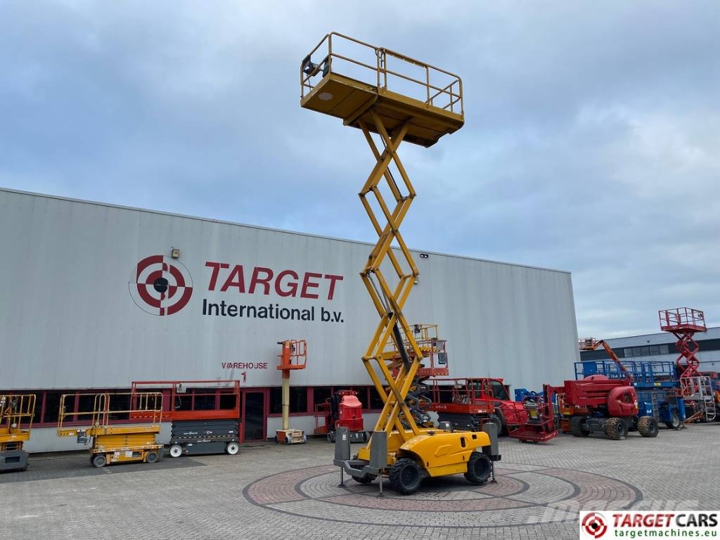 Haulotte Compact 10DX Diesel 4x4 Scissor Work Lift 1015cm Schaarhoogwerkers