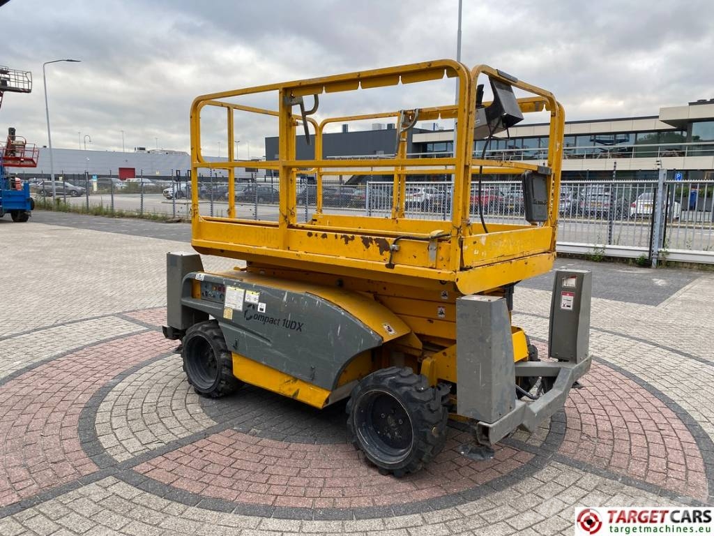 Haulotte Compact 10DX Diesel 4x4 Scissor Work Lift 1015cm Schaarhoogwerkers
