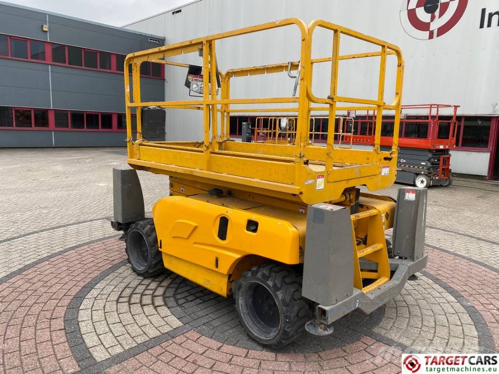 Haulotte Compact 10DX Diesel 4x4 Scissor Work Lift 1015cm Schaarhoogwerkers