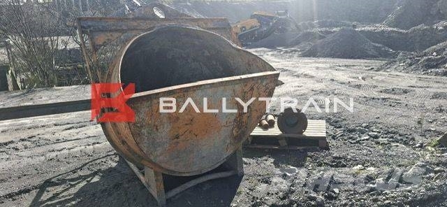 Eichinger Concrete Pouring Skip Concrete/mortar mixers