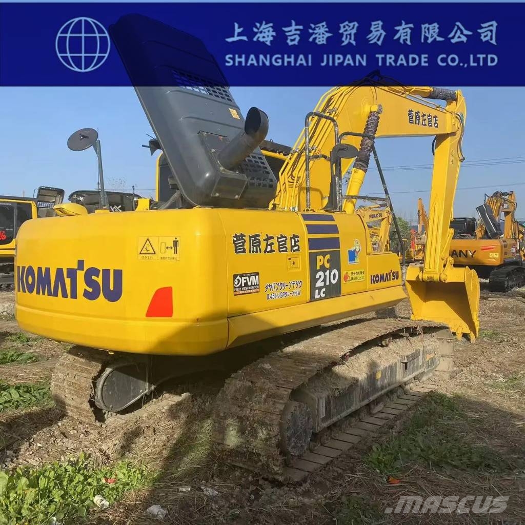 Komatsu PC 210 حفارات زحافة