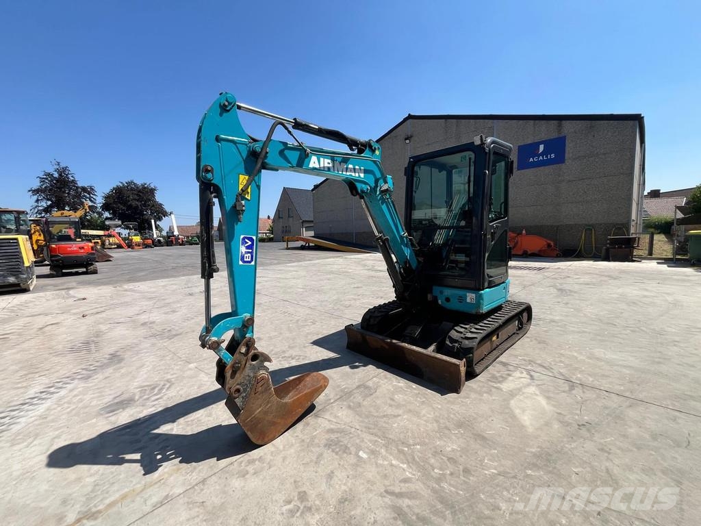 Airman AX26U-6A CR Minigraafmachines < 7t