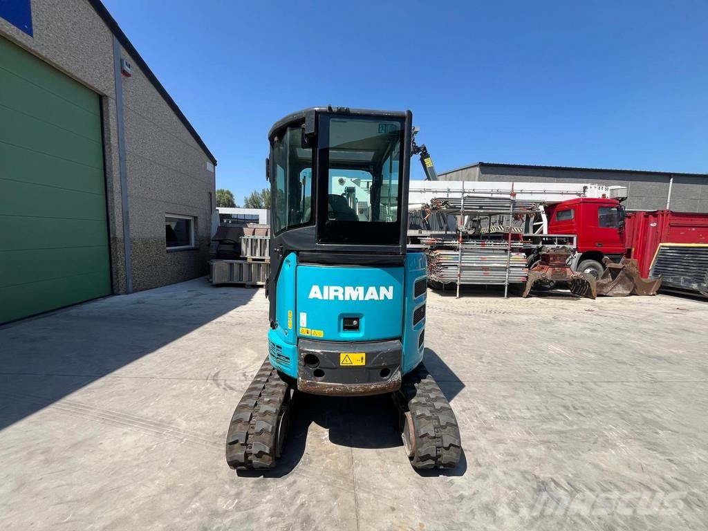 Airman AX26U-6A CR Minigraafmachines < 7t