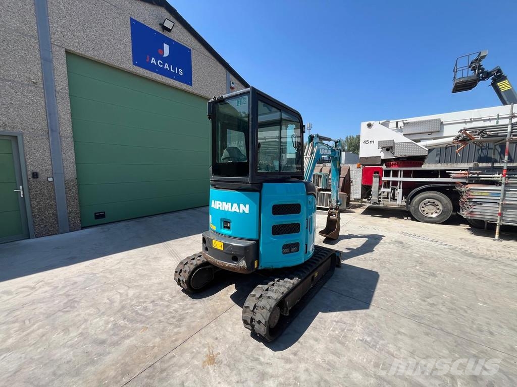 Airman AX26U-6A CR Minigraafmachines < 7t